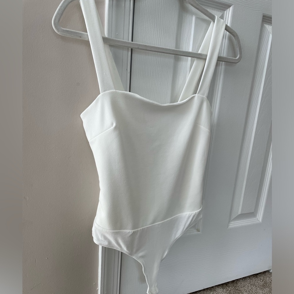 Lulus Symbolize White Sleeveless Bodysuit - Size Small